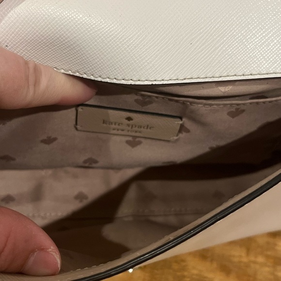 Kate spade ♠️ colorblock crossbody shoulder bag tan and white exterior EUC W/COA - Picture 7 of 11